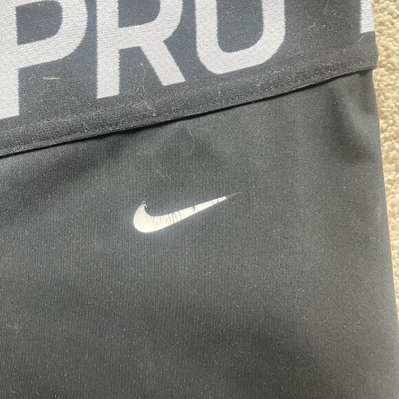 Nike Pro 365 "5 shorts, black, mesh panel - Picture 3 of 4
